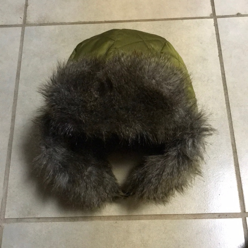 Eddie Bauer fur bomber hat